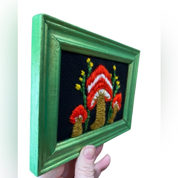 Framed Cactus and Mushroom crewel Embroidery Art repurposed frame - Picture 5 of 10